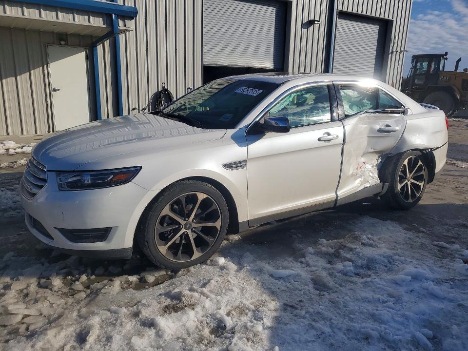 2015 FORD TAURUS — VIN 1FAHP2F82FG193605