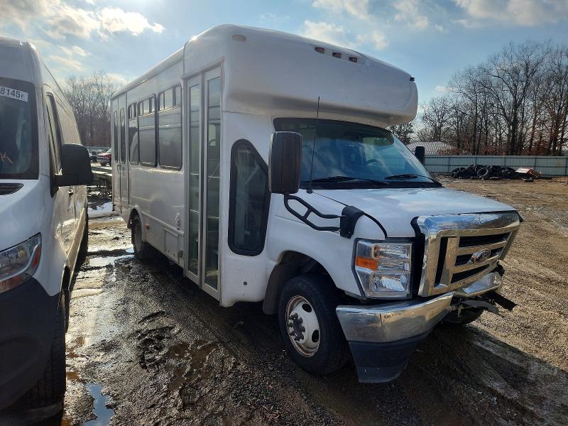 2024 FORD E450 — VIN 1FDFE4FN7RDD12758