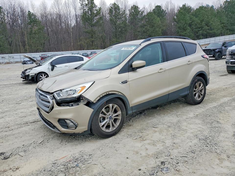 2017 FORD ESCAPE — VIN 1FMCU0GD5HUA57577