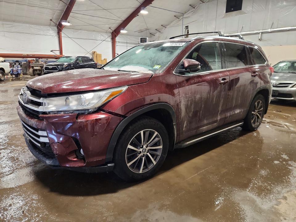 2018 TOYOTA HIGHLANDER — VIN 5TDJZRFH5JS876315