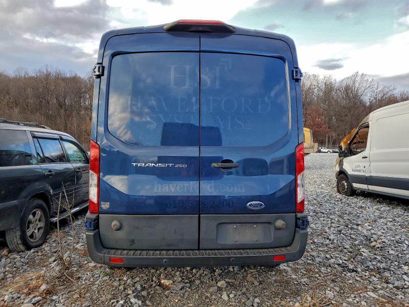 1FTYR2CM8KKB81553
