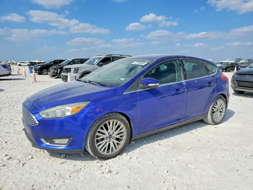 2015 FORD FOCUS — VIN 1FADP3N27FL201142