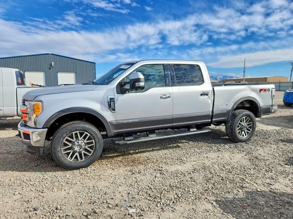 2017 FORD F250 — VIN 1FT7W2BT1HEF11960