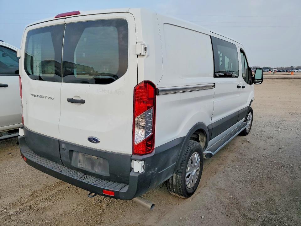 1FTBR1Y83SKA67827