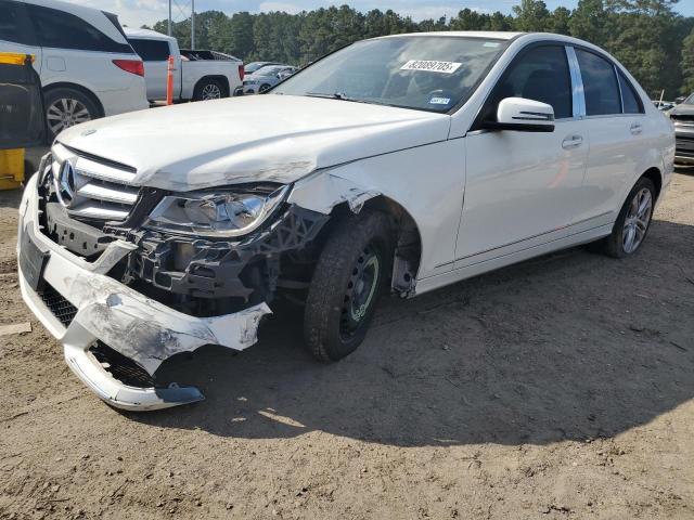 2013 MERCEDES-BENZ C 250 — VIN WDDGF4HB5DA860833