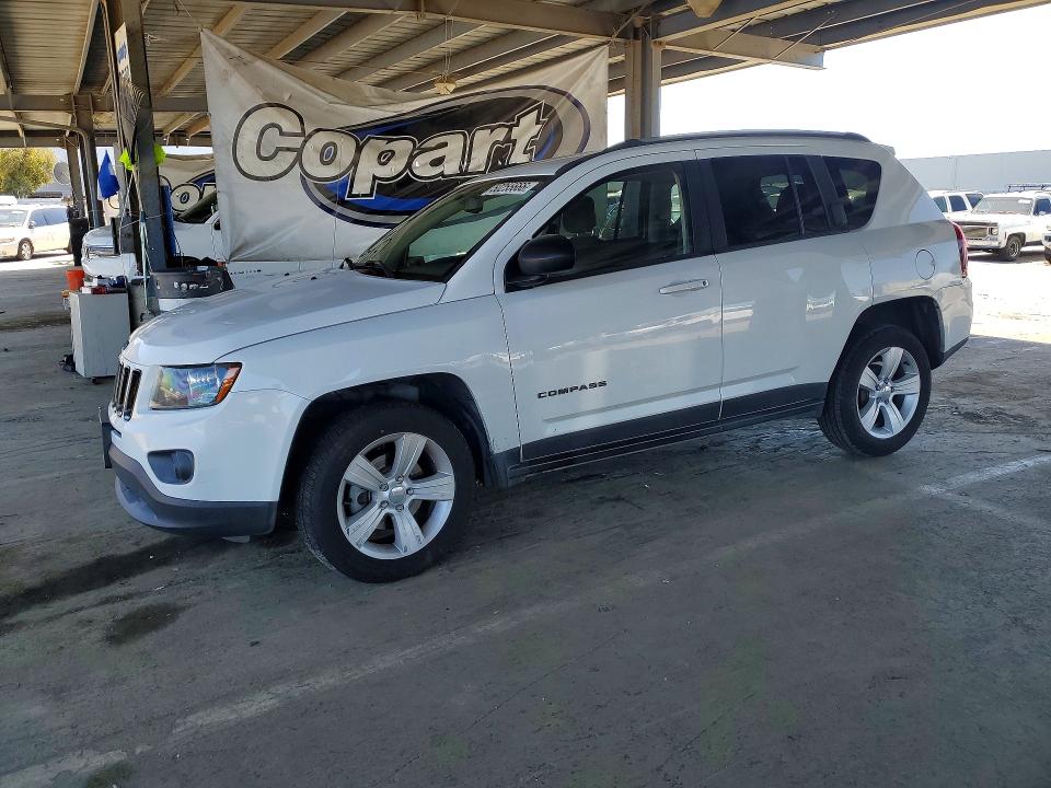 2016 JEEP COMPASS — VIN 1C4NJCBA4GD742835