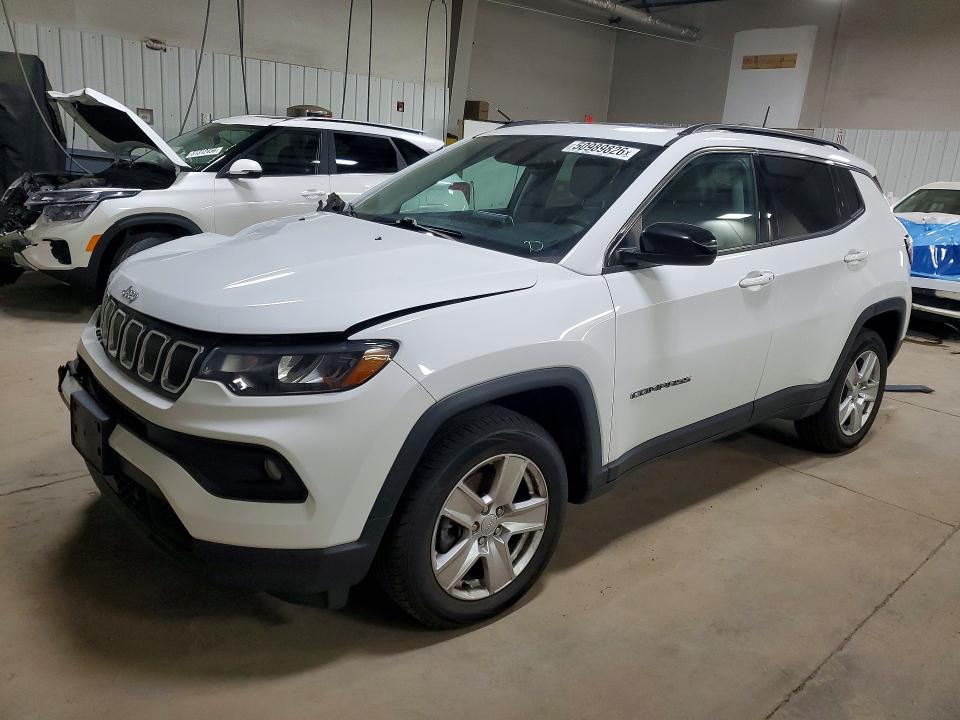 2022 JEEP COMPASS — VIN 3C4NJDBB1NT165526