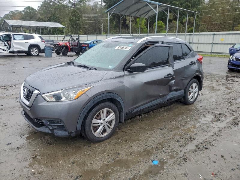 2018 NISSAN KICKS S — VIN 3N1CP5CU9JL515669