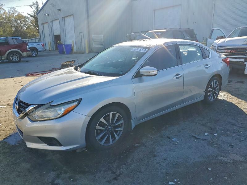 2017 NISSAN ALTIMA — VIN 1N4AL3AP2HC264698