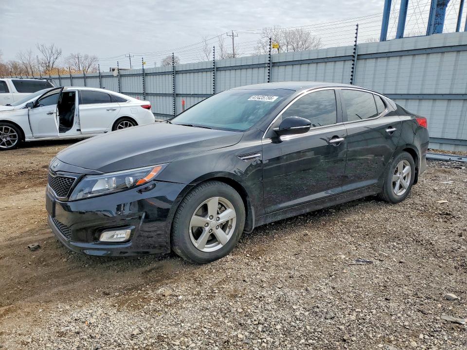 2015 KIA OPTIMA — VIN 5XXGM4A73FG469631
