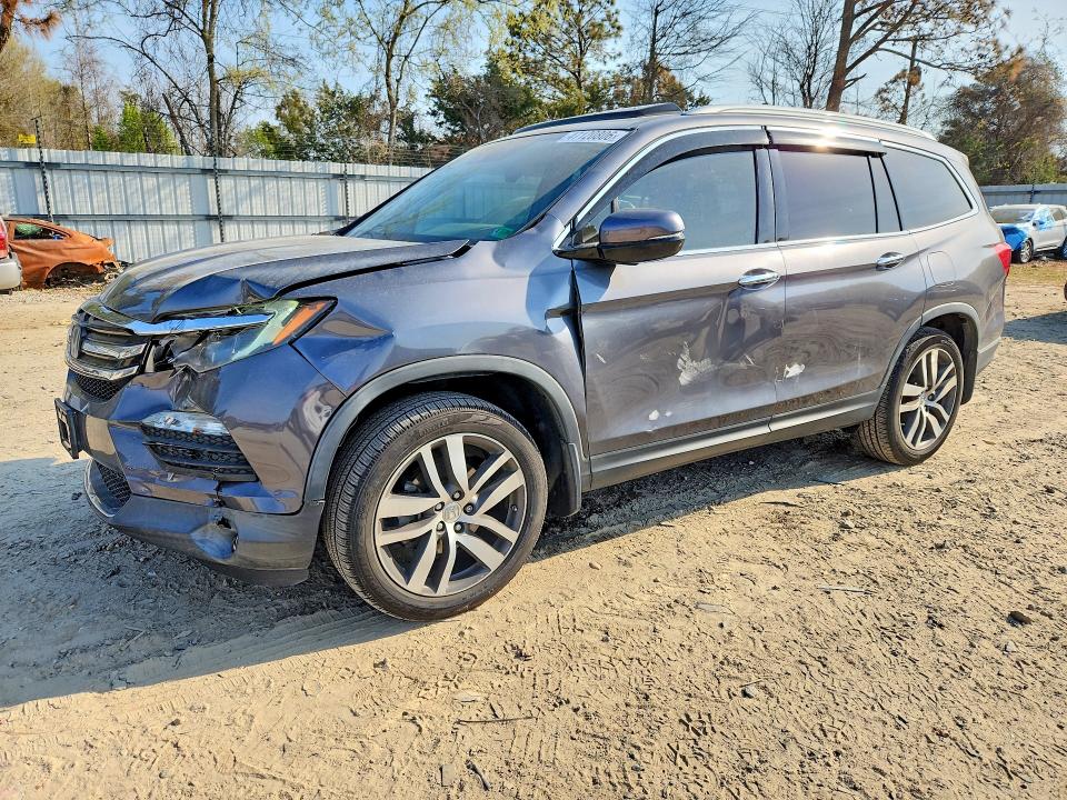 2017 HONDA PILOT — VIN 5FNYF6H08HB092870