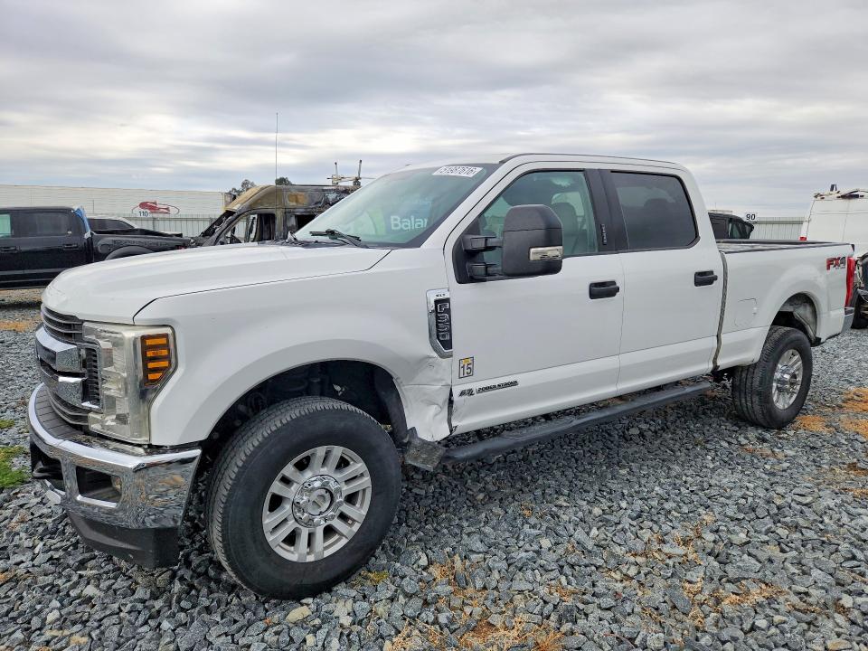 2019 FORD F350 — VIN 1FT8W3BT1KEG45045