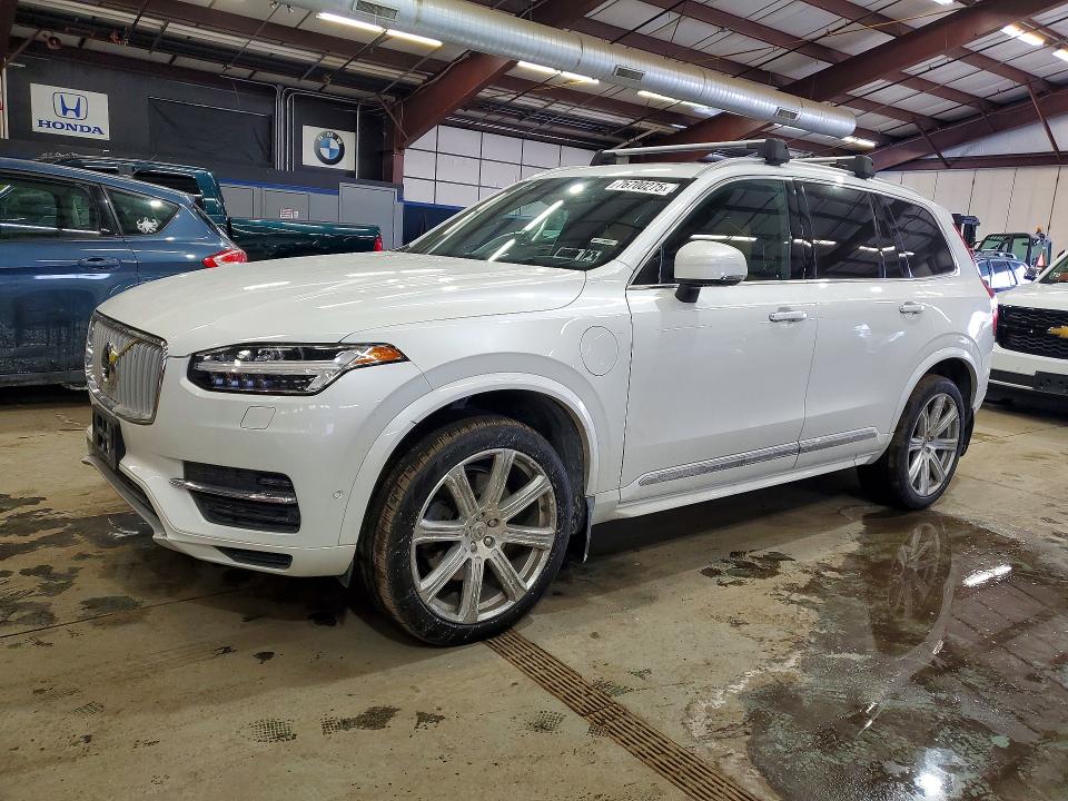 2017 VOLVO XC90 — VIN YV4BC0PL8H1125038