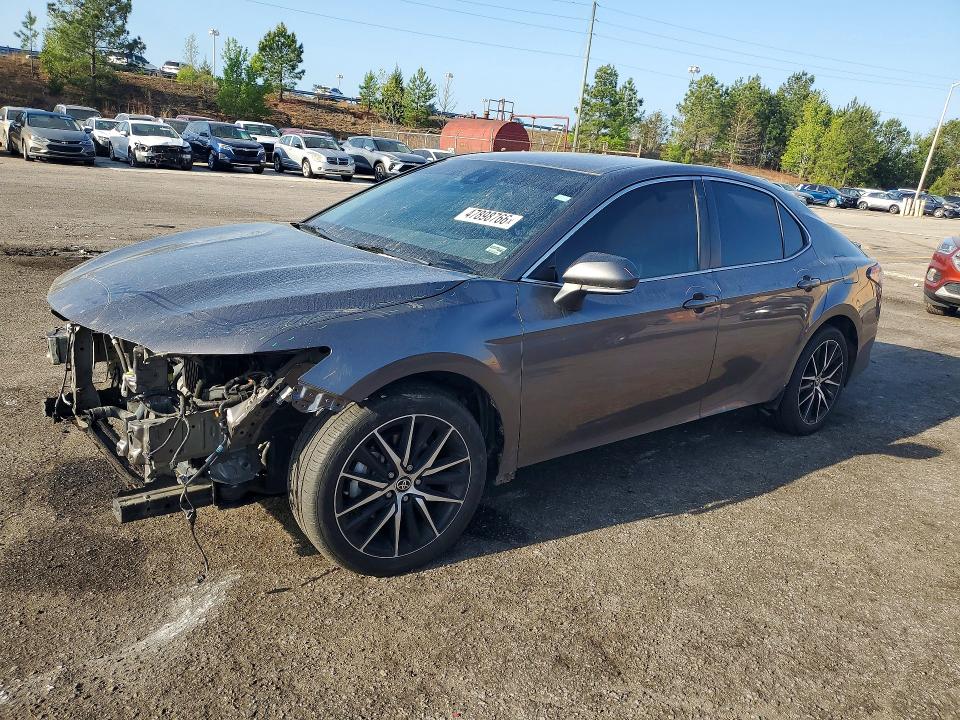 2022 TOYOTA CAMRY — VIN 4T1G11AK4NU043009