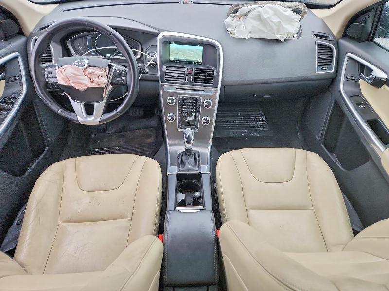 YV4612RKXG2839950