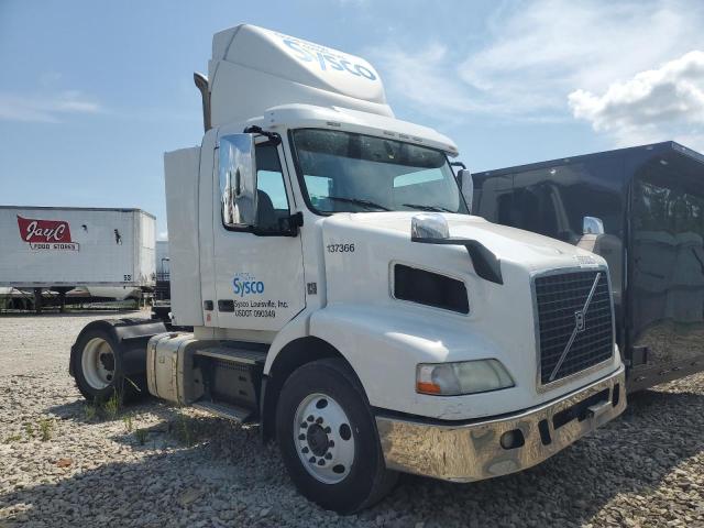 2018 VOLVO VN VNM — VIN 4V4M39EG2JN894563