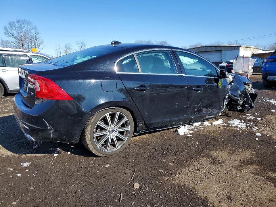 LYV402TM6HB151886