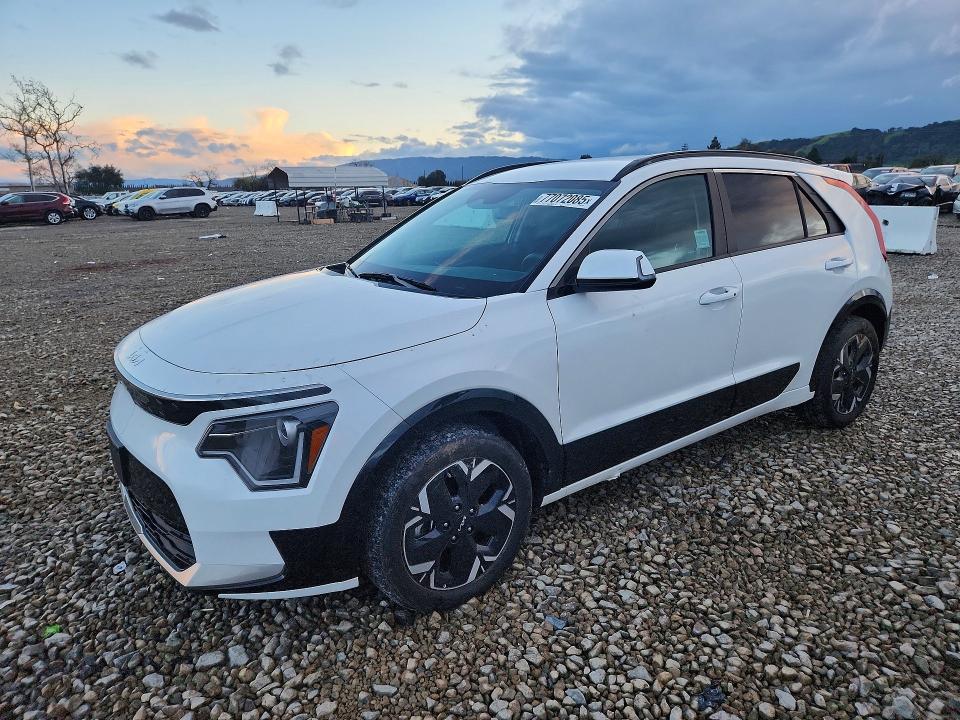 2025 KIA NIRO — VIN KNDCR3L12S5142493