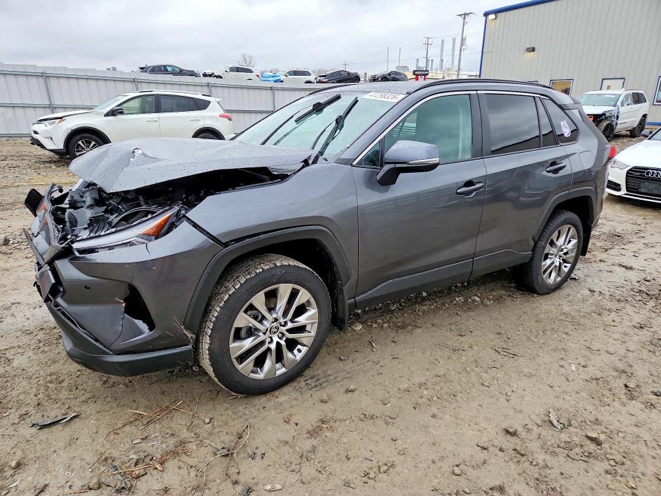 2021 TOYOTA RAV4 — VIN 2T3A1RFV3MC174057