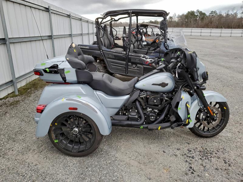 2025 HARLEY-DAVIDSON FLHTCUTG — VIN 1HD1MAF15SB852798