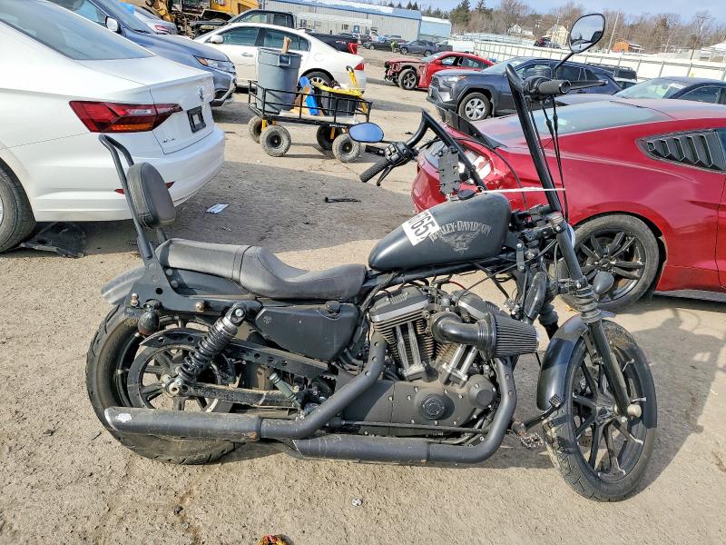 2017 HARLEY-DAVIDSON XL883 — VIN 1HD4LE212HC446493