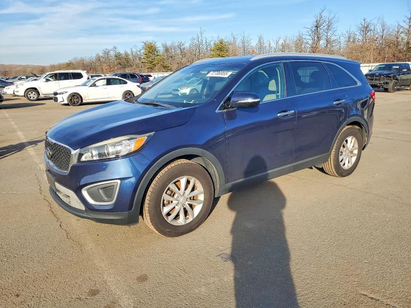 2017 KIA SORENTO LX — VIN 5XYPG4A38HG283540