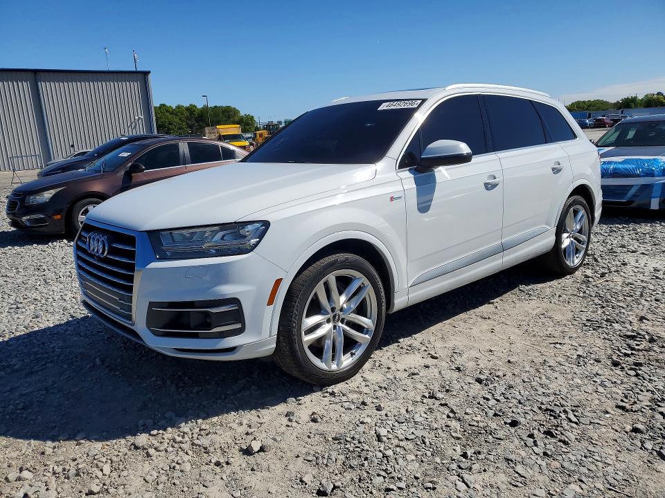 2018 AUDI Q7 — VIN WA1VAAF7XJD045612
