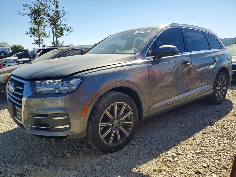 2017 AUDI Q7 — VIN WA1LHAF72HD053183