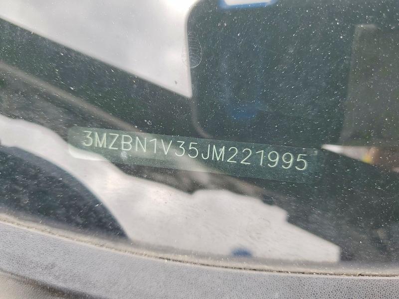 3MZBN1V35JM221995