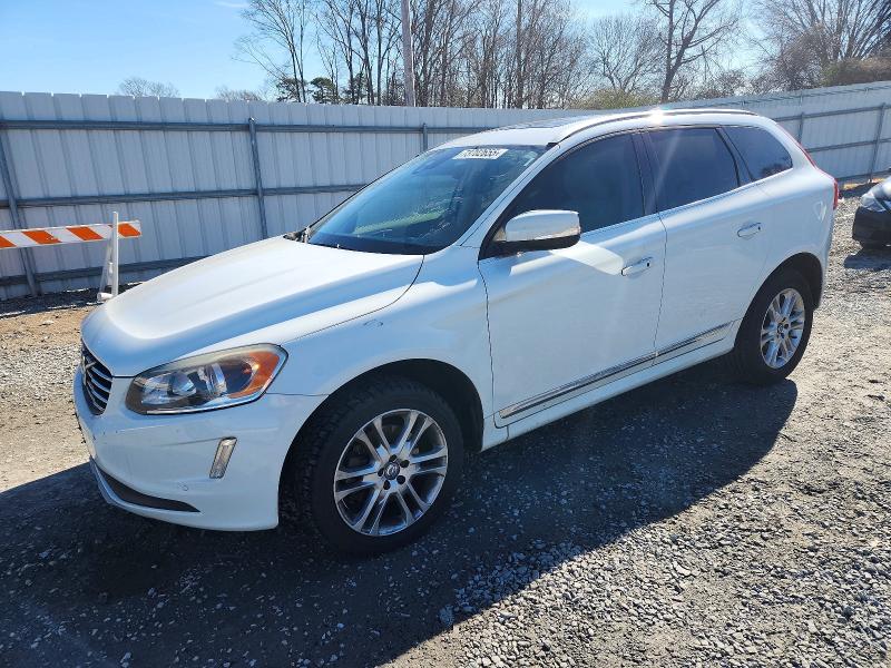 2016 VOLVO XC60 — VIN YV440MDK4G2870933