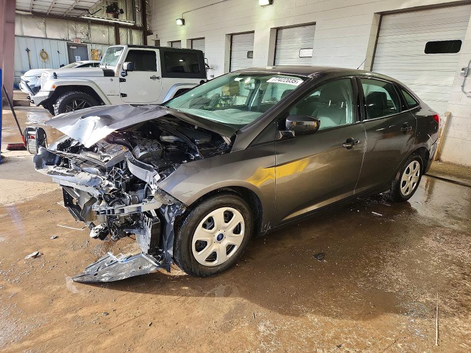 2017 FORD FOCUS — VIN 1FADP3E20HL339463
