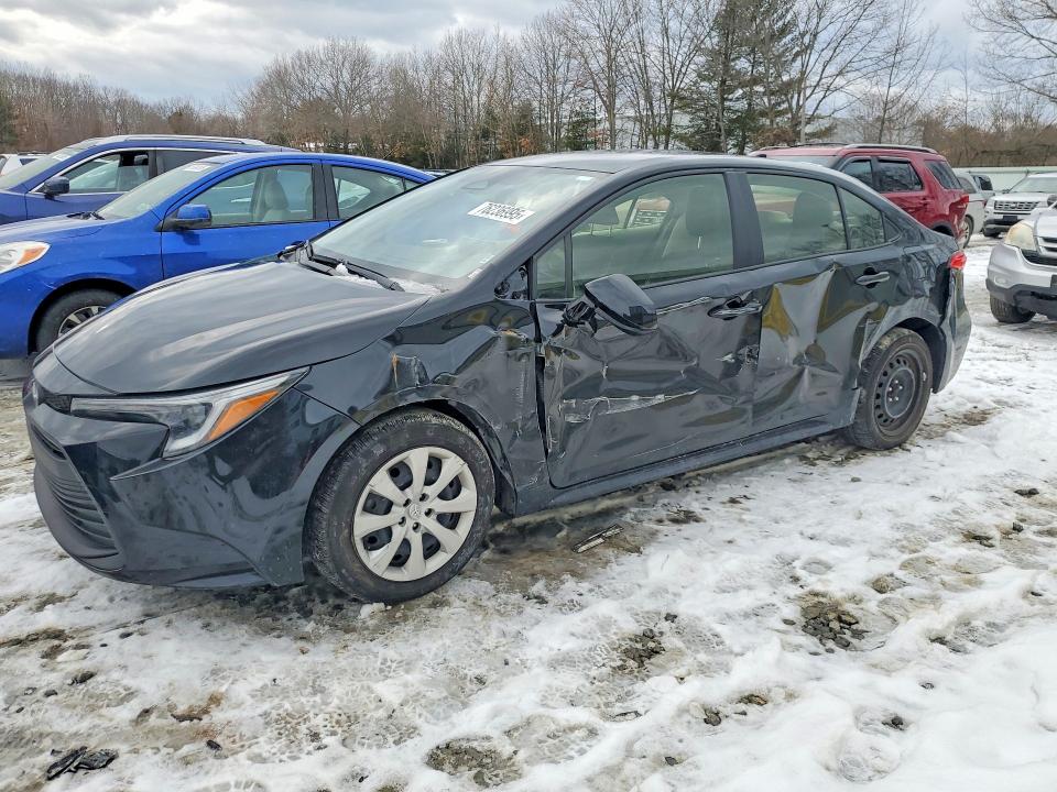 2024 TOYOTA COROLLA — VIN JTDBCMFE2R3068239