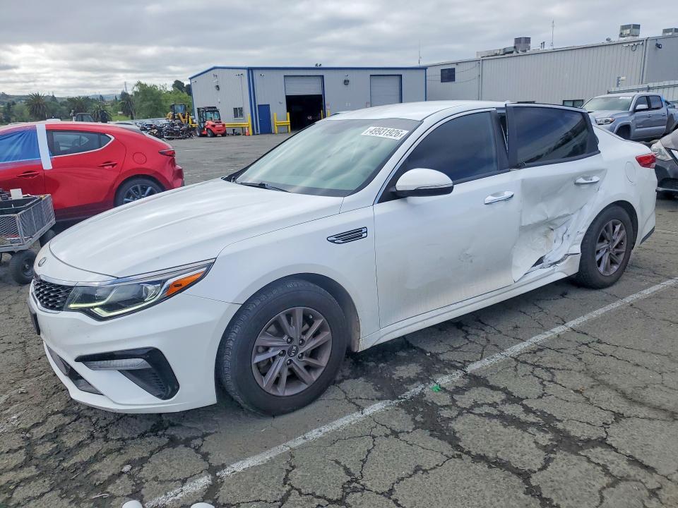 2020 KIA OPTIMA — VIN 5XXGT4L38LG424581
