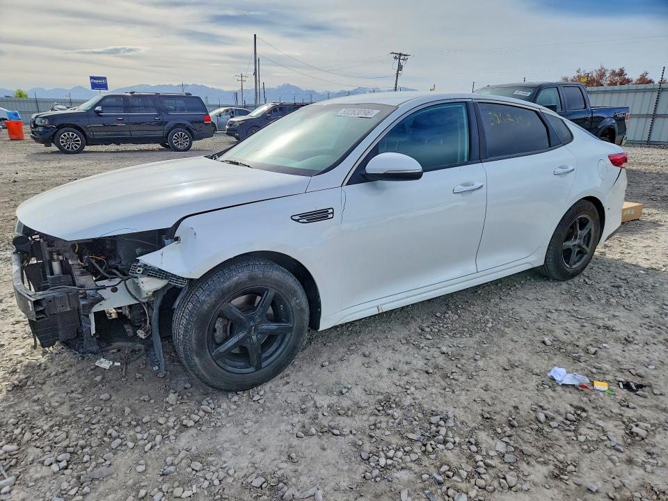 2020 KIA OPTIMA — VIN 5XXGT4L36LG392892