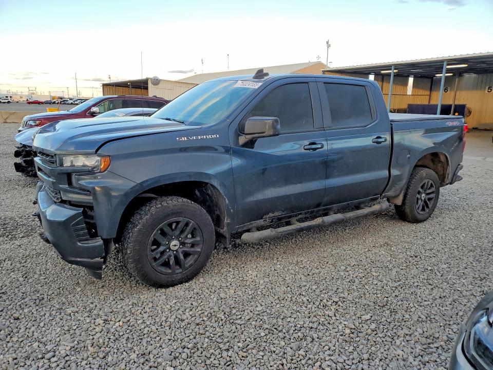 2021 CHEVROLET SILVERADO — VIN 1GCUYEEDXMZ289084