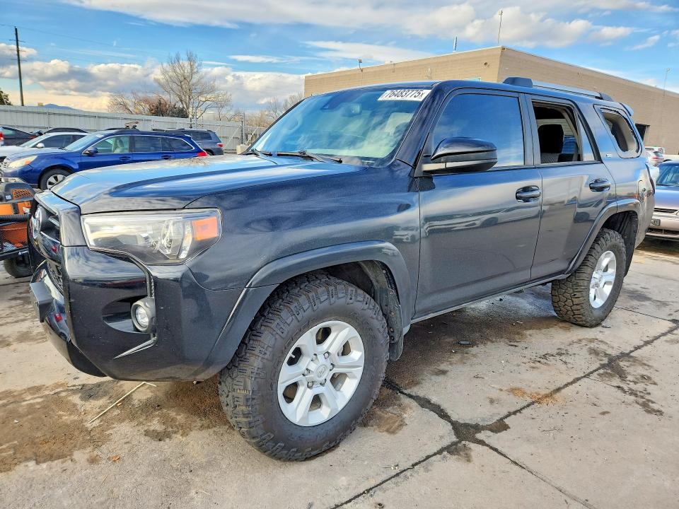2021 TOYOTA 4RUNNER — VIN JTEMU5JR0M5922269