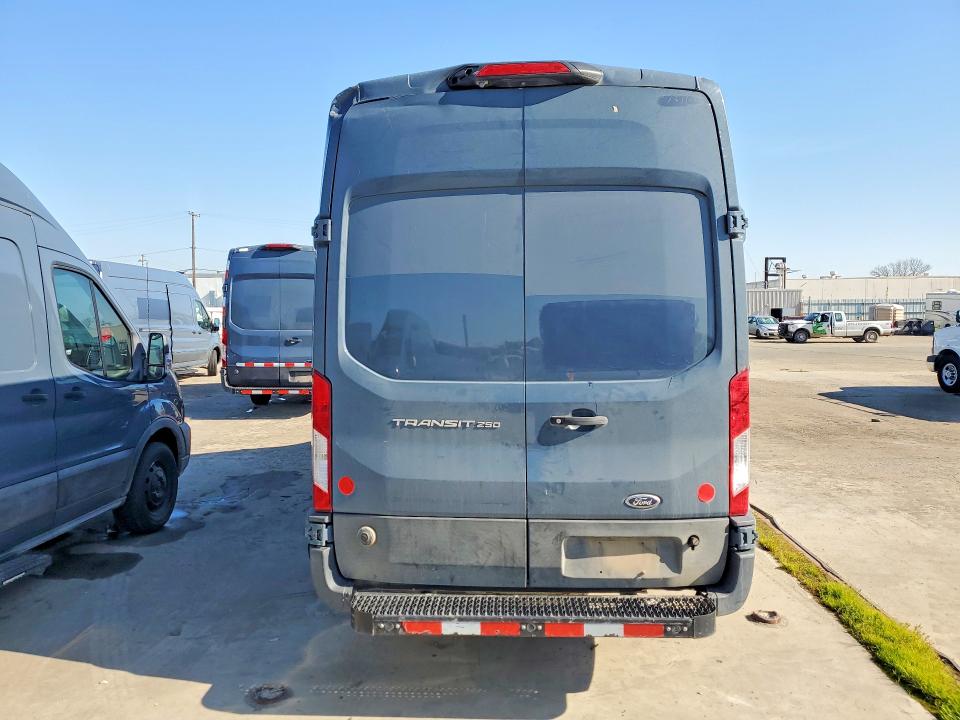 1FTBR3X83LKB28253