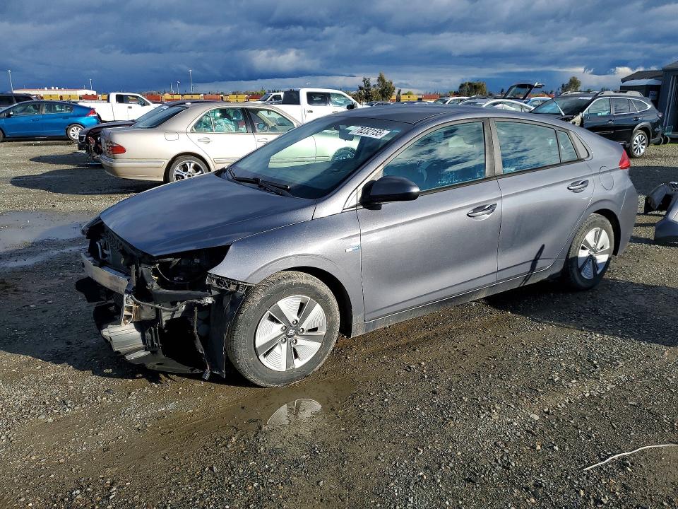 2017 HYUNDAI IONIQ — VIN KMHC65LC0HU022255