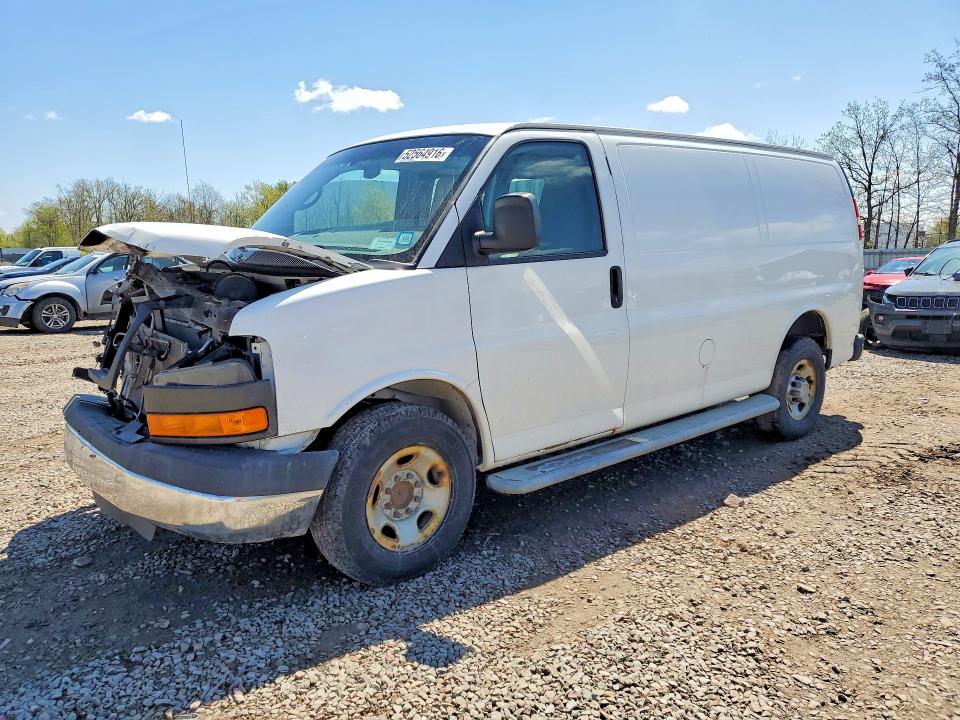 2015 GMC SAVANA — VIN 1GTW7FCFXF1902571
