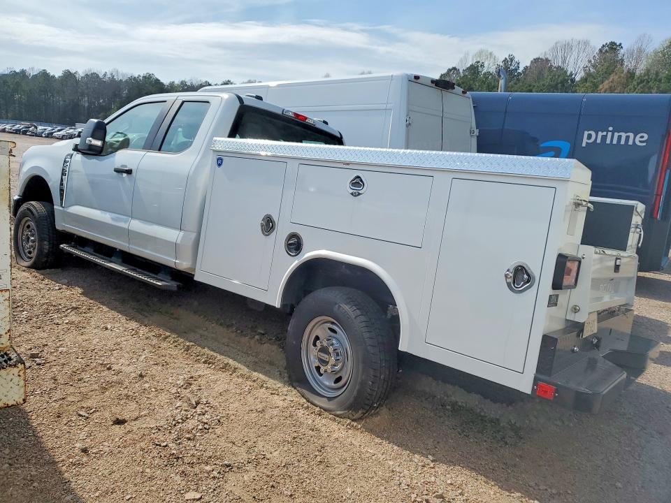 1FT7X2BA4SEE01603