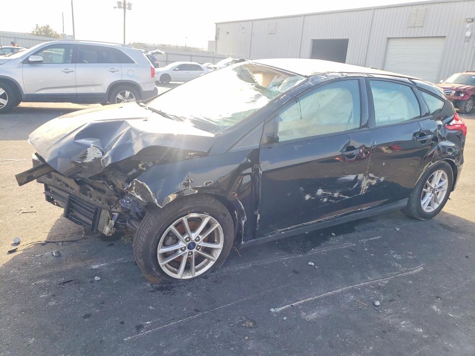 2016 FORD FOCUS — VIN 1FADP3K20GL377052
