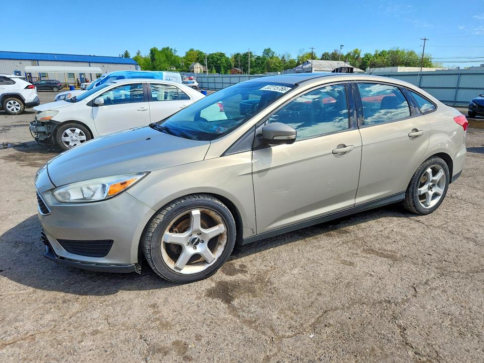 2016 FORD FOCUS — VIN 1FADP3F2XGL364321