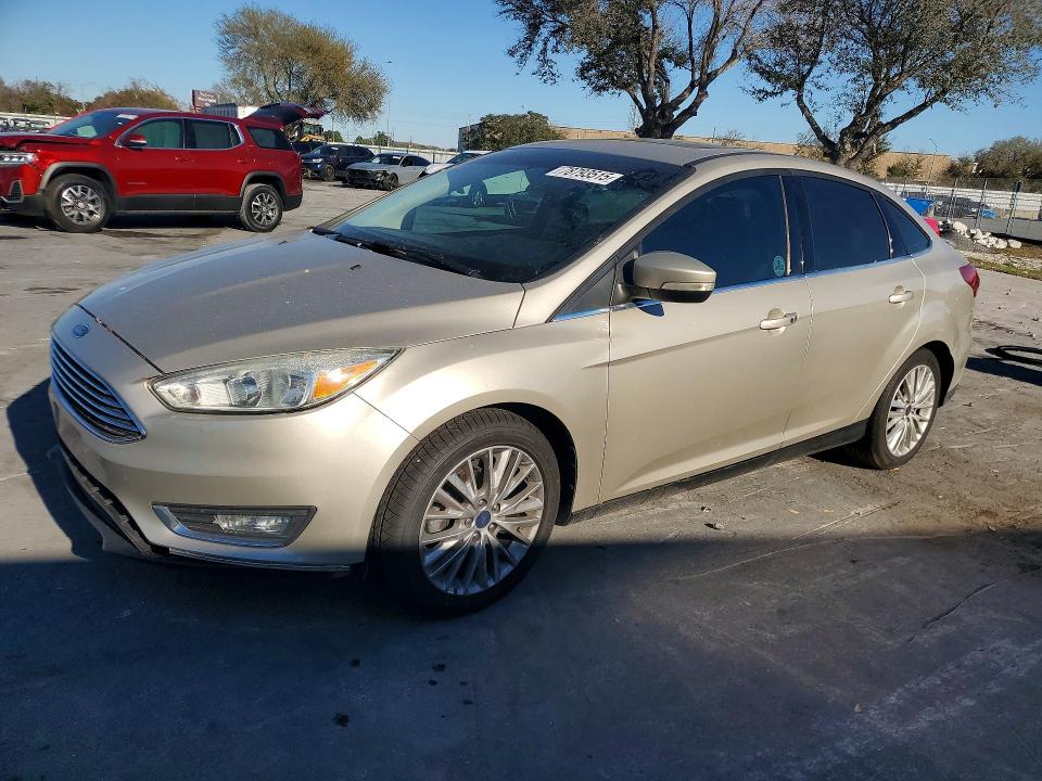 2017 FORD FOCUS — VIN 1FADP3J25HL264667