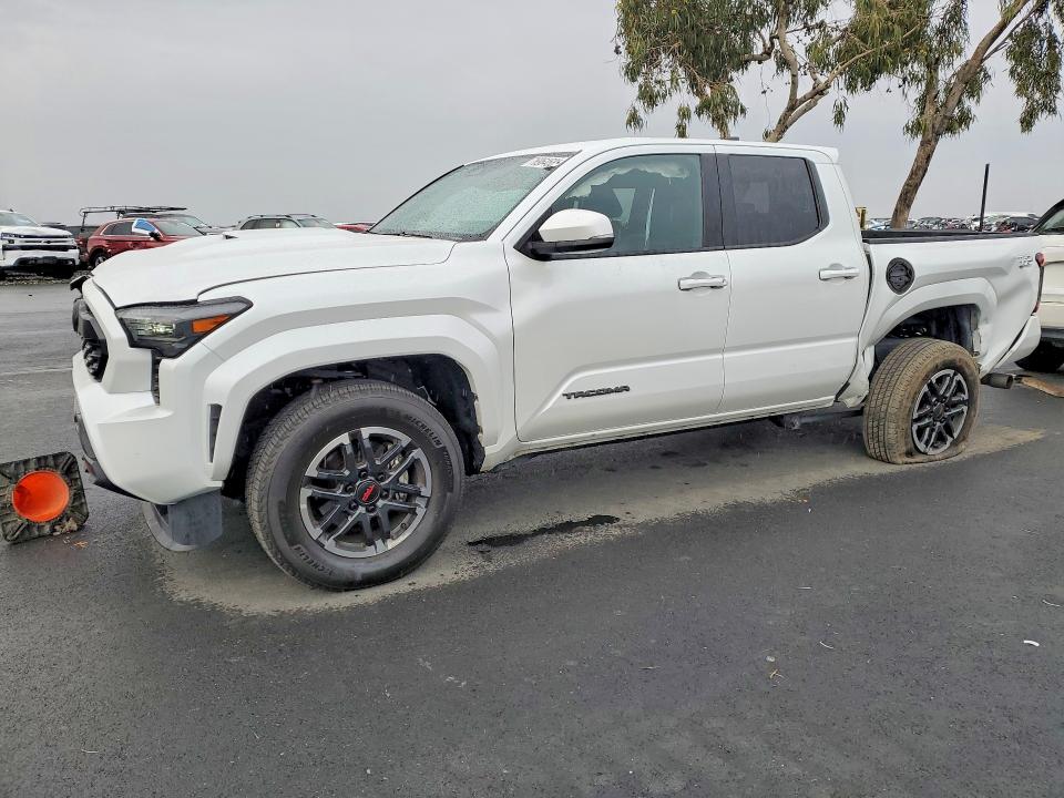 2024 TOYOTA TACOMA — VIN 3TYLB5JN1RT023638
