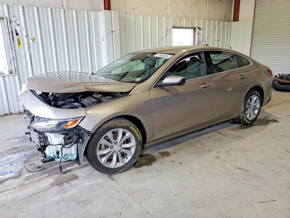 1G1ZD5ST4SF145535