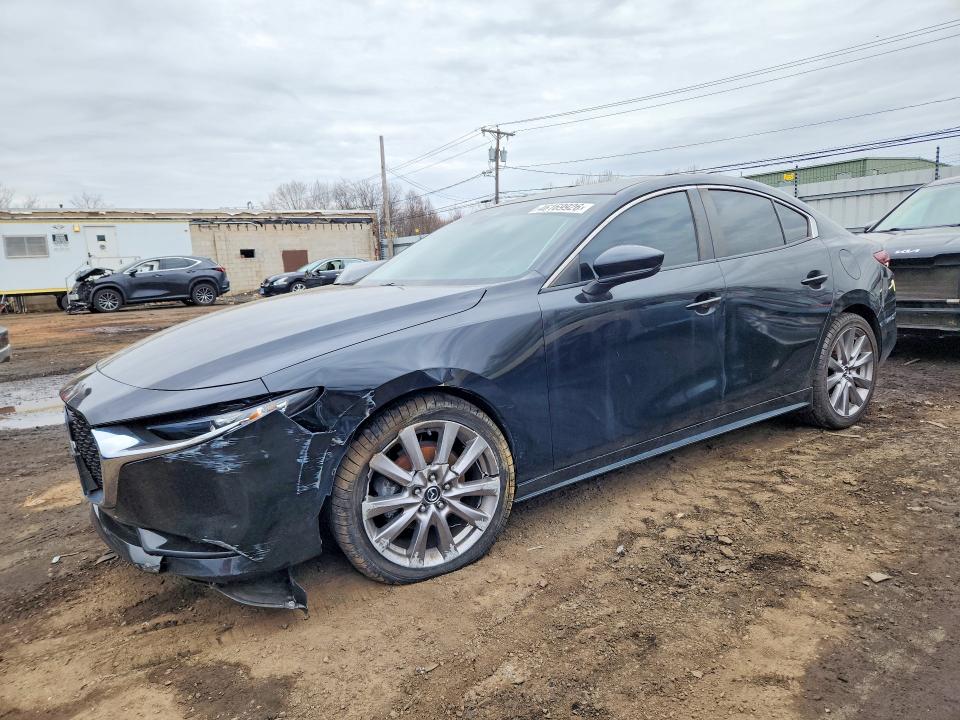 2019 MAZDA 3 — VIN JM1BPBAM1K1132702