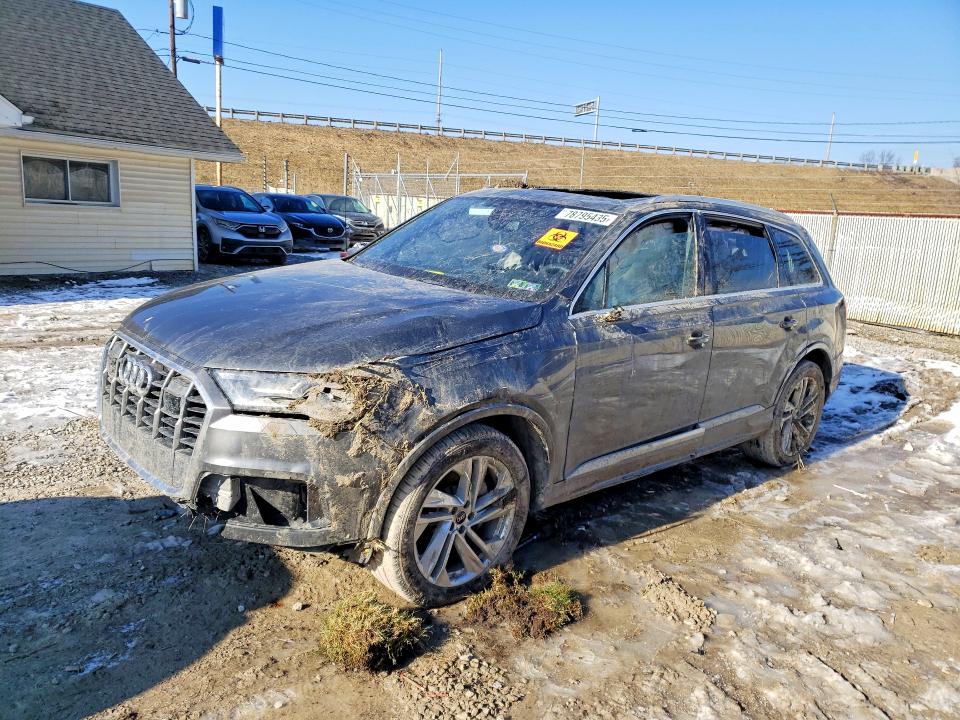 2022 AUDI Q7 — VIN WA1LXBF76ND008445