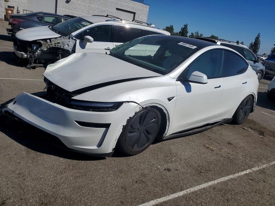 2026 TESLA MODEL Y — VIN 7SAYGDED7TF455728