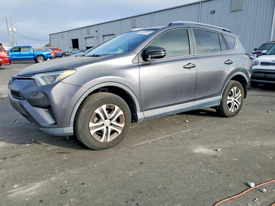 2017 TOYOTA RAV4 — VIN JTMBFREV0HJ714717
