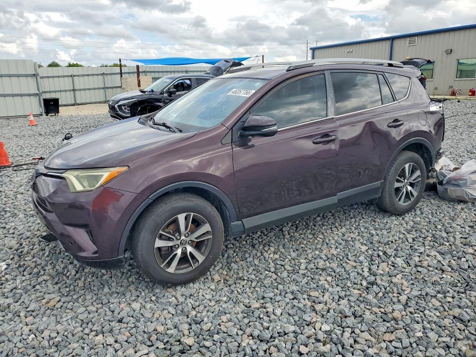 2018 TOYOTA RAV4 — VIN 2T3WFREV7JW420367
